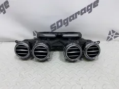 Воздушный дефлектор в торпеду центральный Mercedes-Benz S-CLASS 2018 A22283007542A17 W222 LONG 256930, передний