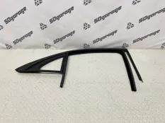 Направляющая стекла двери Mercedes S-CLASS 2017 A2227302200 W222 S560 176980, задняя правая