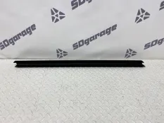 Уплотнитель двери BMW X5 2018 51337289628 F15 N57D30B, передний правый