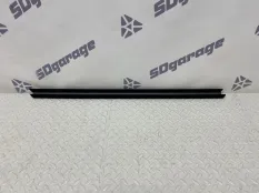 Уплотнитель двери BMW X5 2018 51337289628 F15 N57D30A, передний правый