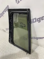 Стекло двери Mercedes-Benz GLS A1667300755 X166, заднее левое