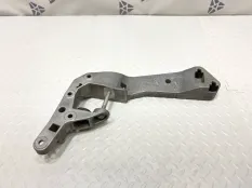 Поперечная балка крепления КПП BMW X5 2019 22328486998 G05 B57D30A, задняя