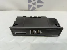 USB Разъем Mercedes-Benz GLC Coupe Рестайлинг 2020 A2058200226 C253 654920, передний