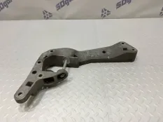 КРОНШТЕЙН АКПП BMW 5er 2017 22319485312 G30 B57D30A, передний