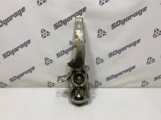 Кулак поворотный Mercedes-Benz GLS 2017 A1663301020 W166 642826, передний правый