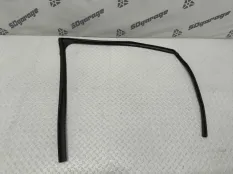 Уплотнитель двери Lexus UX 250H 2020 6814176030 200/250H 2000CC 16-VALVE DOHC, передний правый