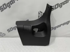 Накладка стойки BMW 2 Gran Coupe 2023 51437462748 F44 B38A15F, задняя правая