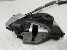 Замок двери Lexus UX 250H 2020 6903076021 200/250H 2000CC 16-VALVE DOHC, передний правый