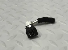 Гнездо USB BMW 5-Series 2018 84109229294 G30 B57D30A, переднее