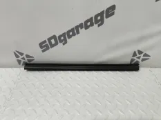 Уплотнитель капота BMW X5 2017 51767294511 F15 N57D30C, передний левый