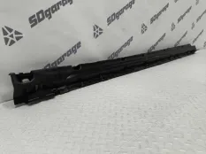 Кронштейн порога BMW X5 2018 51178054036 F15 N57D30A, правый