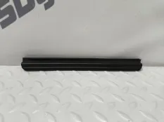Уплотнитель стекла двери BMW X5 2017 51227363039 F15 N57D30C, задний правый