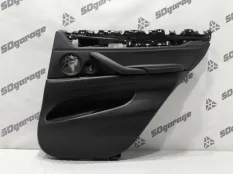 Обшивка двери BMW X5 2017 51427484658 F15 N57D30C, задняя правая
