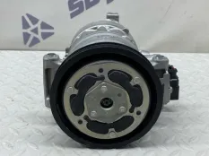 Компрессор кондиционера Audi Q7 2023 8W0816803A 4M