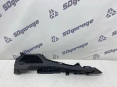 Направляющая шторки багажника BMW X5 2018 51477326626 F15 N57D30A, задняя правая