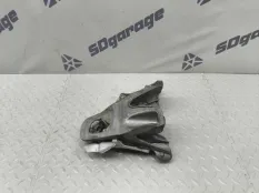 Кронштейн двигателя BMW X5 2018 22116882030 F15 N57D30B, передний правый