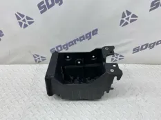 Короб аккумулятора Volvo XC90 2019 31651454 2 B4204T26, передний