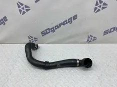 Патрубок системы охлаждения Volvo XC90 2019 32252070 2 B4204T26