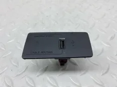 Блок USB Volvo XC90 2019 31389705 2 B4204T26, передний