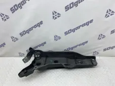 Кронштейн крепления крыла Volvo XC90 2019 31391777 2 B4204T26, передний левый