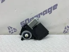Моторчик стеклоподъемника Volvo XC90 2019 31440411 2 B4204T26, передний левый
