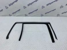 Уплотнитель стекла двери Mercedes-Benz E-CLASS 2018 A2137350425 W213 E 220 D (D08) OM654, задний правый