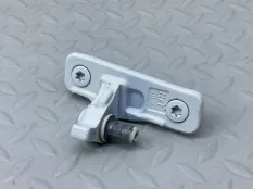 Петля двери верхняя Mercedes-Benz E-CLASS 2018 A2137302002 W213 E 220 D (D08) OM654, задняя правая