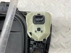 Лючок зарядной розетки Porsche Taycan 2021 9J1821248A 9J1 EBFA, передний правый