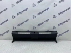 Накладка замка багажника Porsche Taycan 2021 PAD8677071E0 9J1 EBFA, задняя