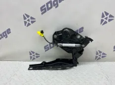 Петля капота Porsche Taycan 2021 9J1823295 9J1 EBFA, передняя левая