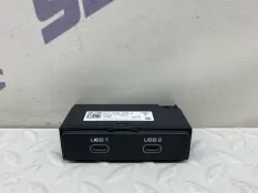 Блок USB Porsche Taycan 2021 9J1035726A 9J1 EBFA, задний