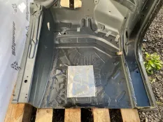 Четверть лонжерон Porsche Taycan 2021 9J1803208Y 9J1 EBFA, передний правый