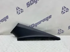 Накладка стойки Porsche Taycan 2021 9J18672881E0 9J1 EBFA, задняя правая