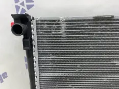 Радиатор охлаждения двигателя Mercedes-Benz B-Class 2013 A2465001303 W247 D651901