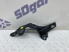 Кронштейн стойки салона Porsche Taycan 2021 9J1867891A 9J1 EBFA, задний левый