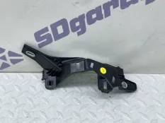 Кронштейн стойки салона Porsche Taycan 2021 9J1867892A 9J1 EBFA, правый