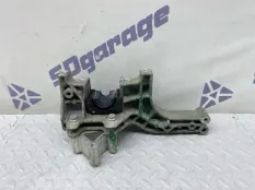 Опора стабилизатора Porsche Taycan 2021 9J1413358A 9J1 EBFA, передняя правая