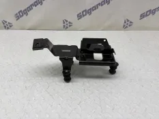 Кронштейн компрессора пневмоподвески Mercedes-Benz GLE-Coupe 2017 A1663200143 C292 3.5 ДИЗЕЛЬ