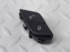Кнопка центрального замка Mercedes S-CLASS 2017 A2229057607 W222 S560 176980, передняя правая
