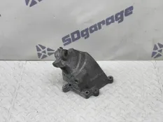 Кронштейн двигателя Mercedes-Benz E-Class 2018 A2762233404 W213 D276823, передний правый