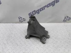 Кронштейн двигателя Mercedes-Benz E-Class 2018 A2762233304 W213 D276823, передний левый