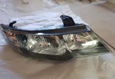 Фара Kia Cerato 2 2009 921011M020