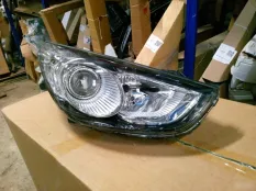 Фара Hyundai ix35 2010 921022Y000, правая