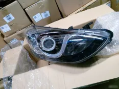 Фара Hyundai i30 2012 92102A6000, правая