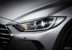 Фара LED Hyundai Elantra 6 2016 92102F2100 AD, правая