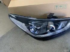 Фара Hyundai Solaris 2 2017-2020 92102H5000, левая