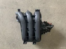 Впускной коллектор Kia Picanto 2 2012 2831004030 1.0