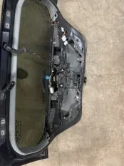 Крышка багажника Kia Ceed 2007 737001H000 ED