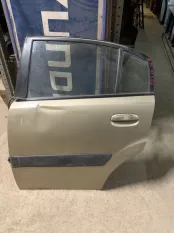 Дверь Kia Rio 2006 770031G210, задняя левая