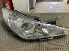 Фара Hyundai Sonata 6 2011 921023S000, левая